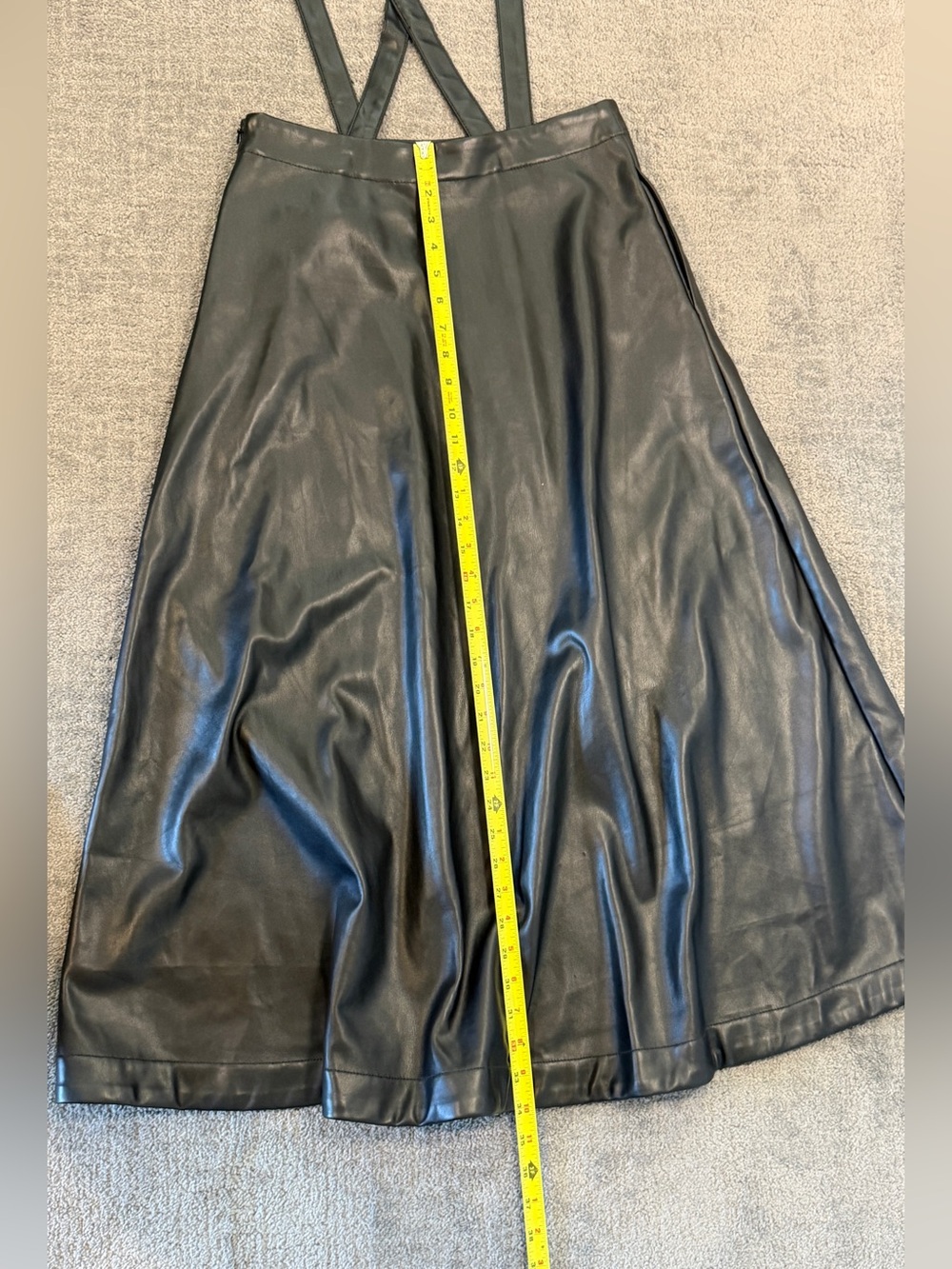 ✨ Anthropologie Faux Leather Pinafore Suspender Midi Skirt Black - Picture 10 of 11